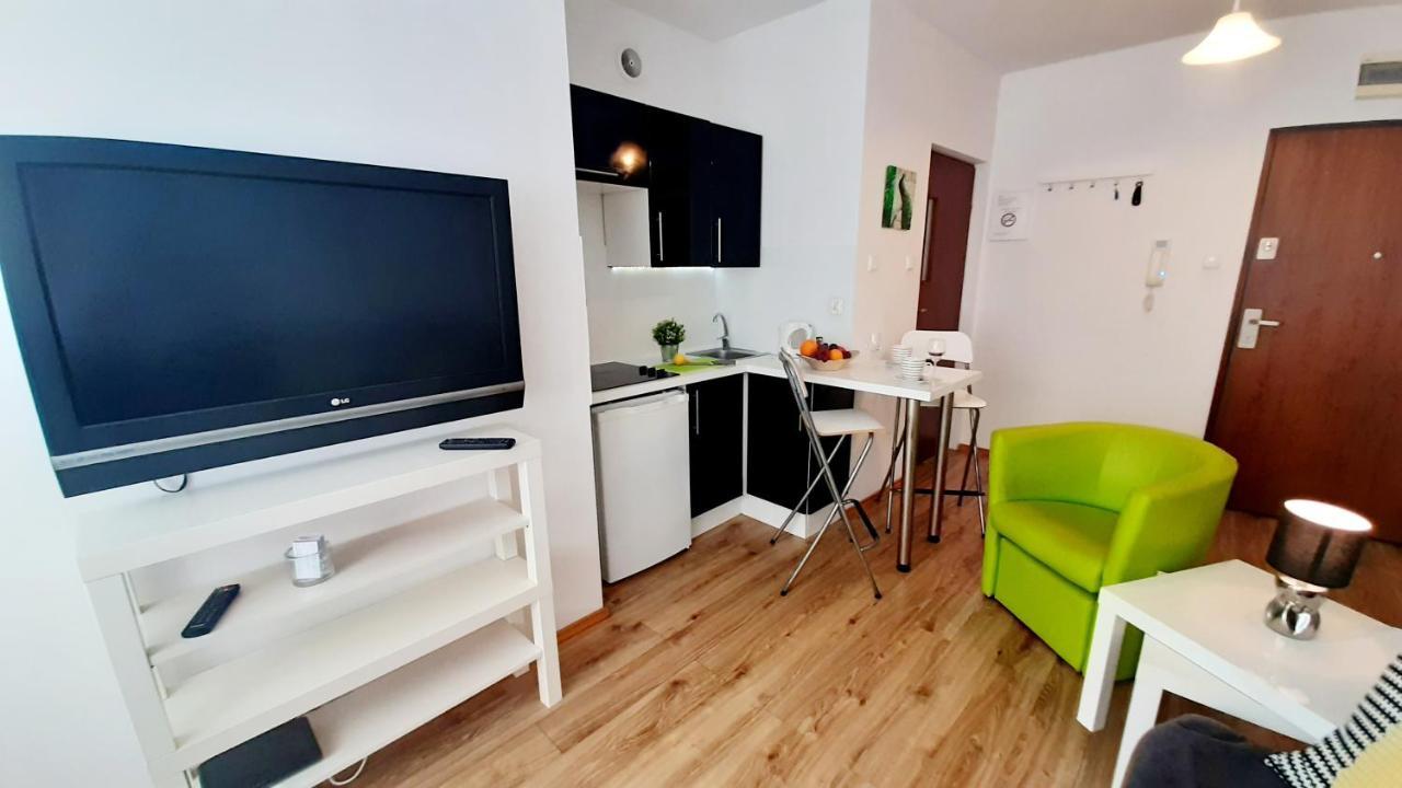 Apartament Z Balkonem I Bezplatnym Parkingiem Gdansk Exterior photo